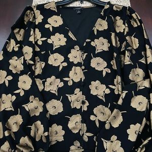 Ann Taylor Women Black top